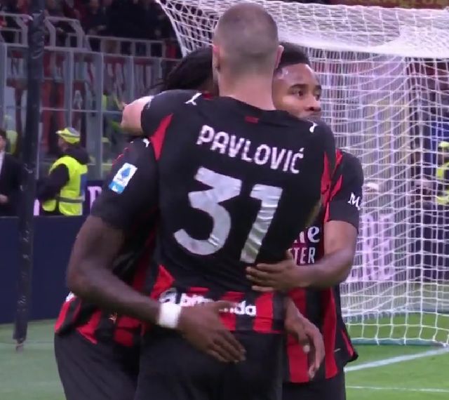 辽宁82-75新疆！赛后传来3个好消息，杨鸣或开除一人，争冠有戏