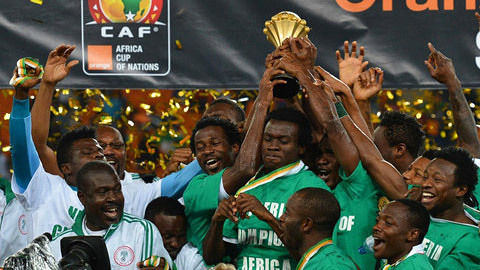 东契奇轰出42+7+8+4，仍然无缘NBA今日最佳！抱歉，你碰到创历史纪录的哈登了