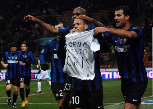 死水一潭的游戏业，目前只有电竞和AI游戏这两条救命索